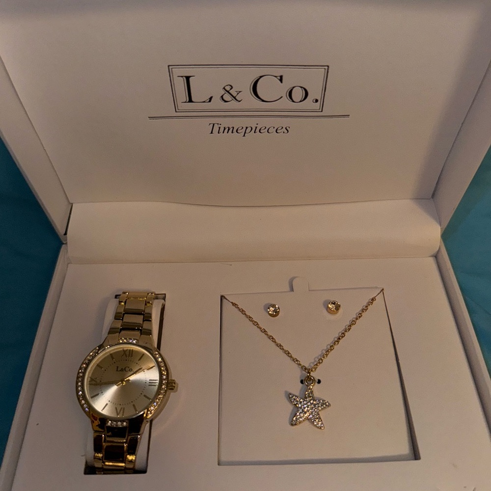 Brand new jewelry set!